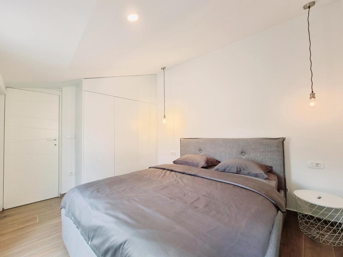 As Deluxe Apartments Пиран Экстерьер фото